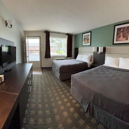 Wellington Inn Bracebridge Εξωτερικό φωτογραφία