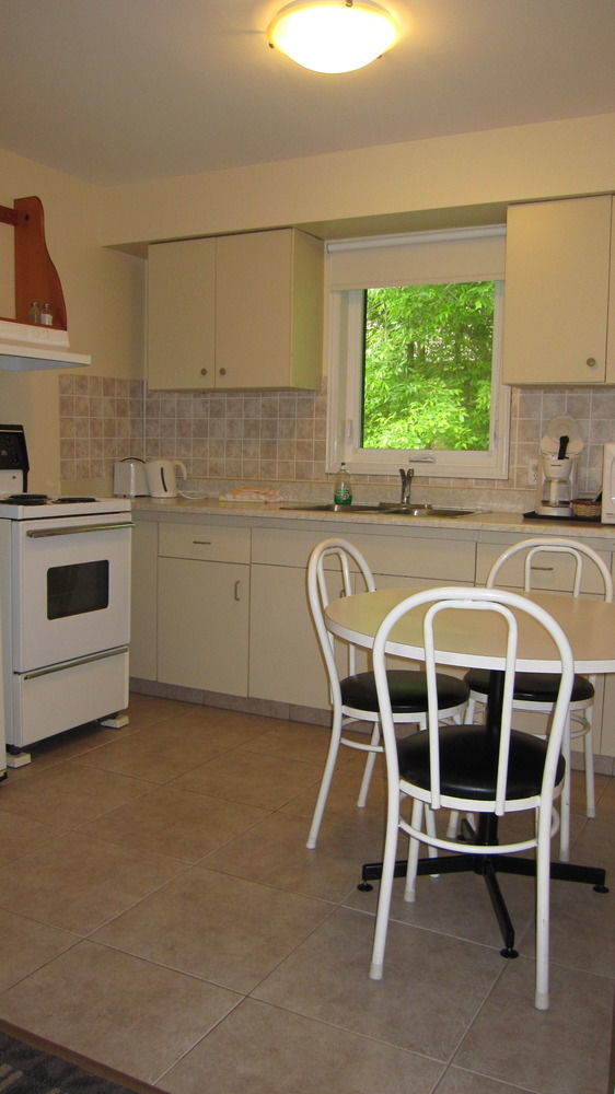 Wellington Inn Bracebridge Εξωτερικό φωτογραφία