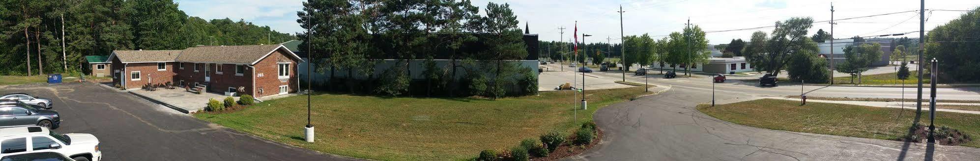 Wellington Inn Bracebridge Εξωτερικό φωτογραφία